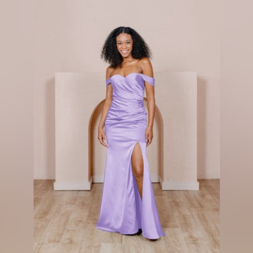 Brand new Revelry Ariel Convertible Satin Bridesmaid Dress Amethyst Size 22